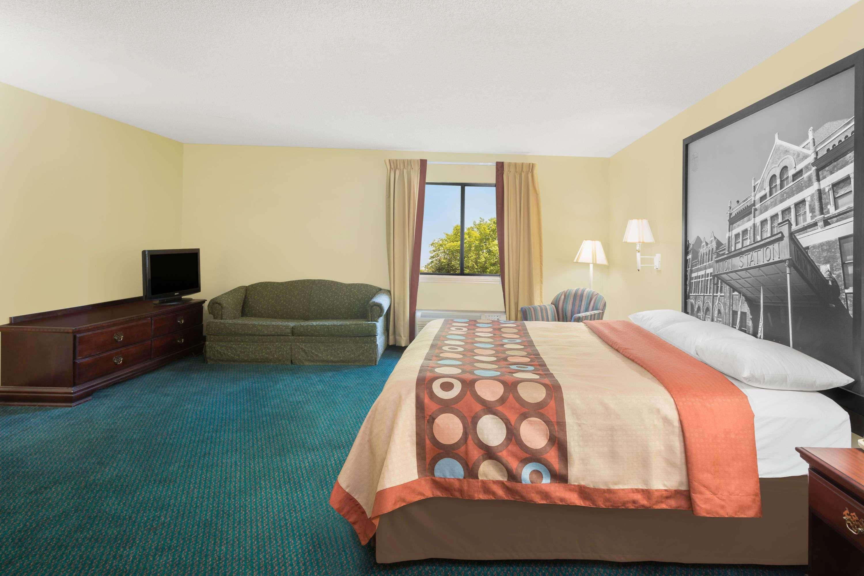 Super 8 By Wyndham Montgomery I-65 Eksteriør bilde