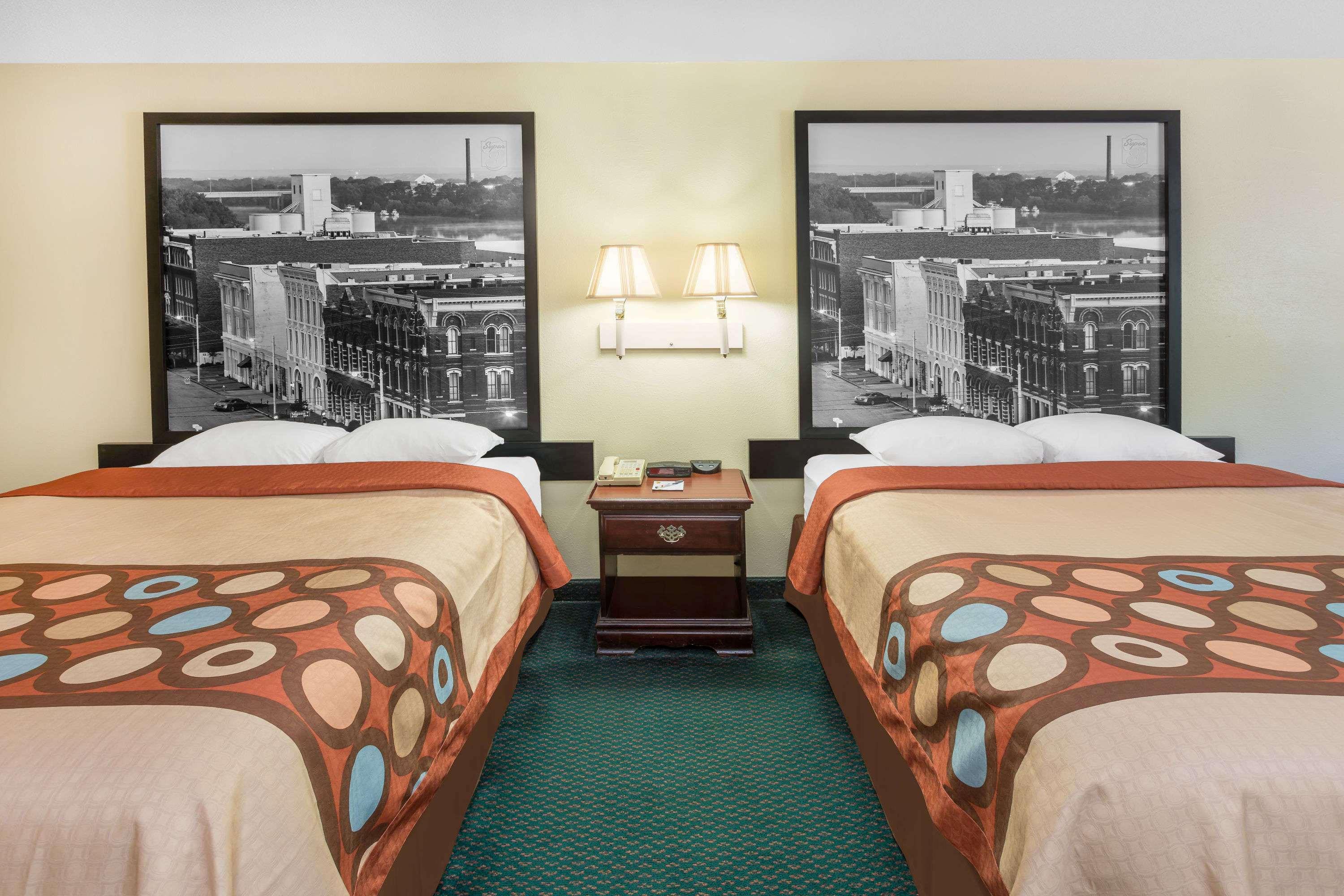 Super 8 By Wyndham Montgomery I-65 Eksteriør bilde